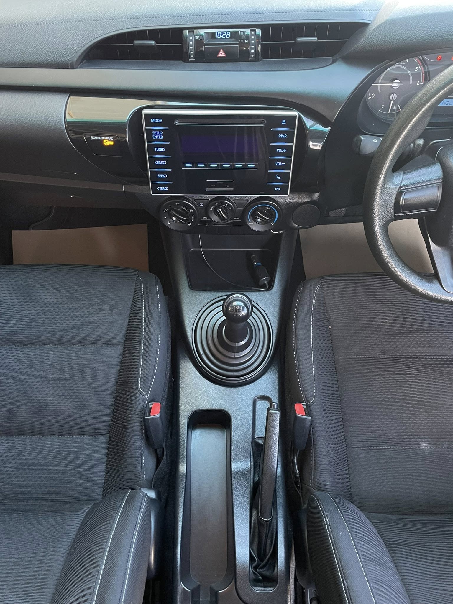 Toyota Hilux Revo 2.4 ZEdition J Plus Smart Cab เกียร์ธรรมดา ปี 2563