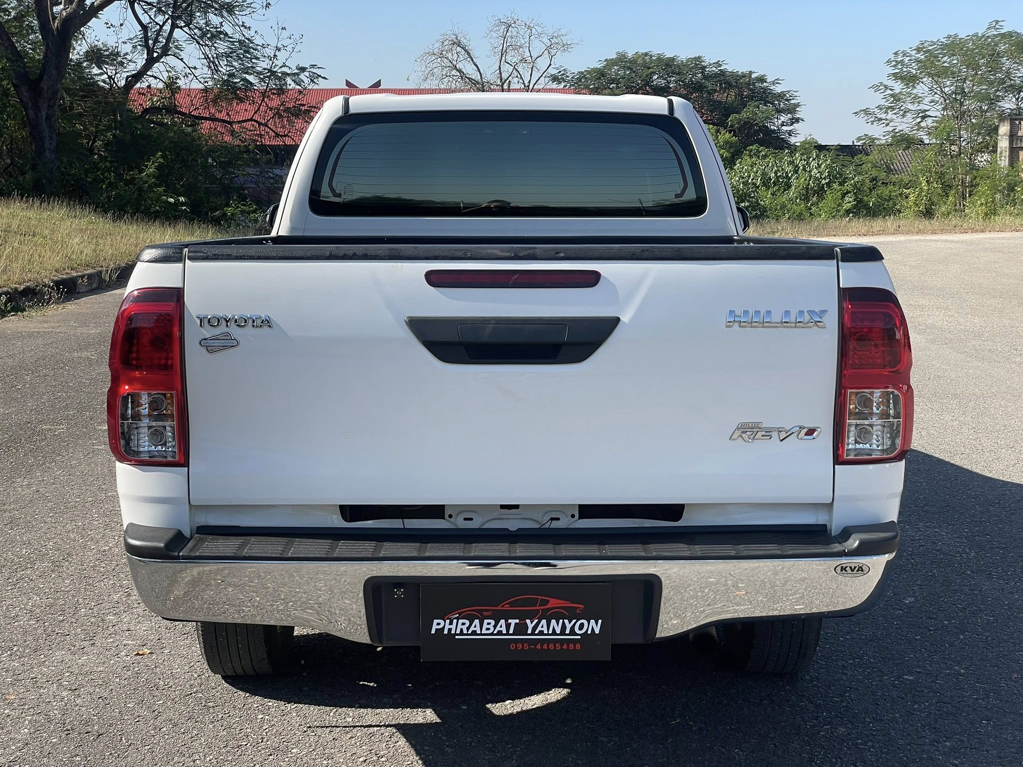 Toyota Hilux Revo 2.4 ZEdition J Plus Smart Cab เกียร์ธรรมดา ปี 2563