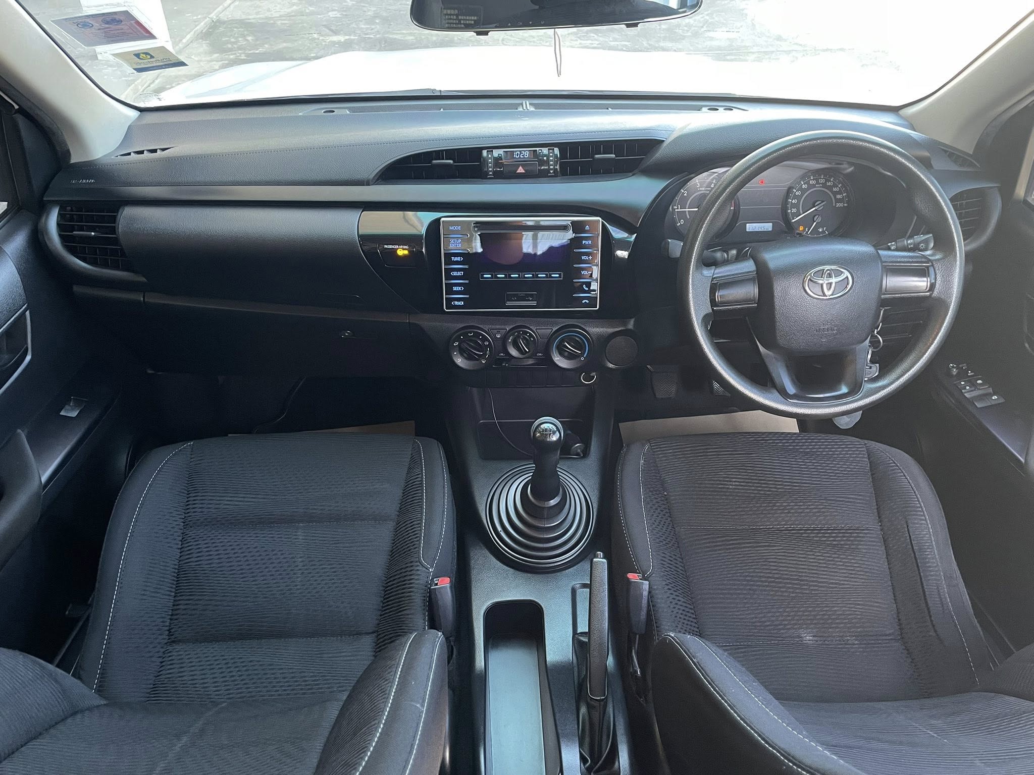 Toyota Hilux Revo 2.4 ZEdition J Plus Smart Cab เกียร์ธรรมดา ปี 2563