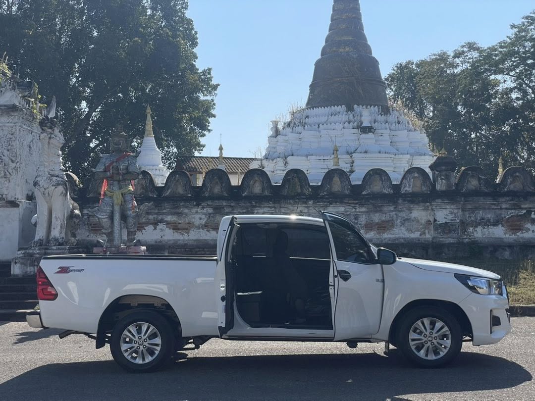 Toyota Hilux Revo 2.4 ZEdition J Plus Smart Cab เกียร์ธรรมดา ปี 2563