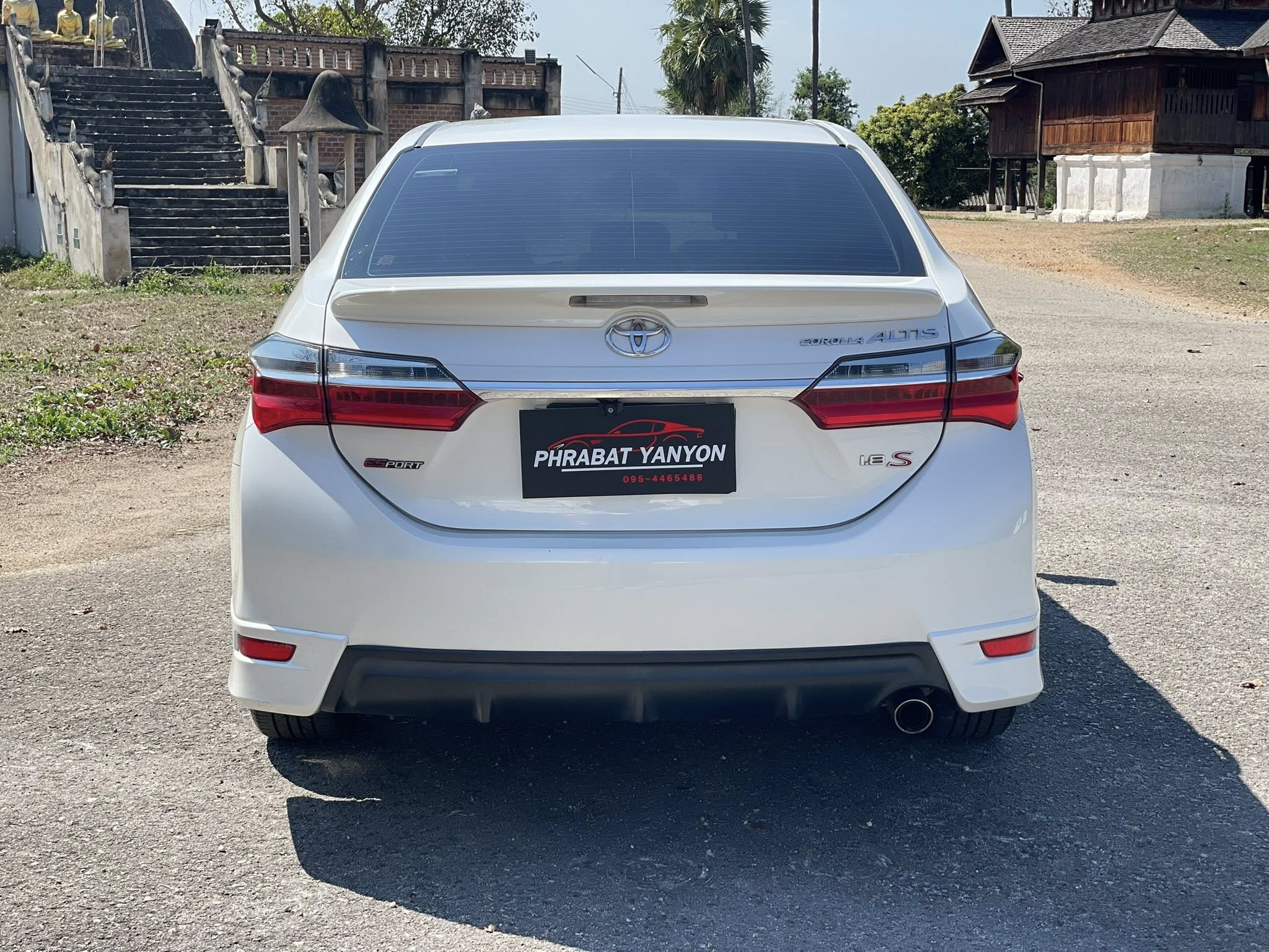 Toyota Altis 1.8 ESport เกียร์ออโต้ ปี 2018