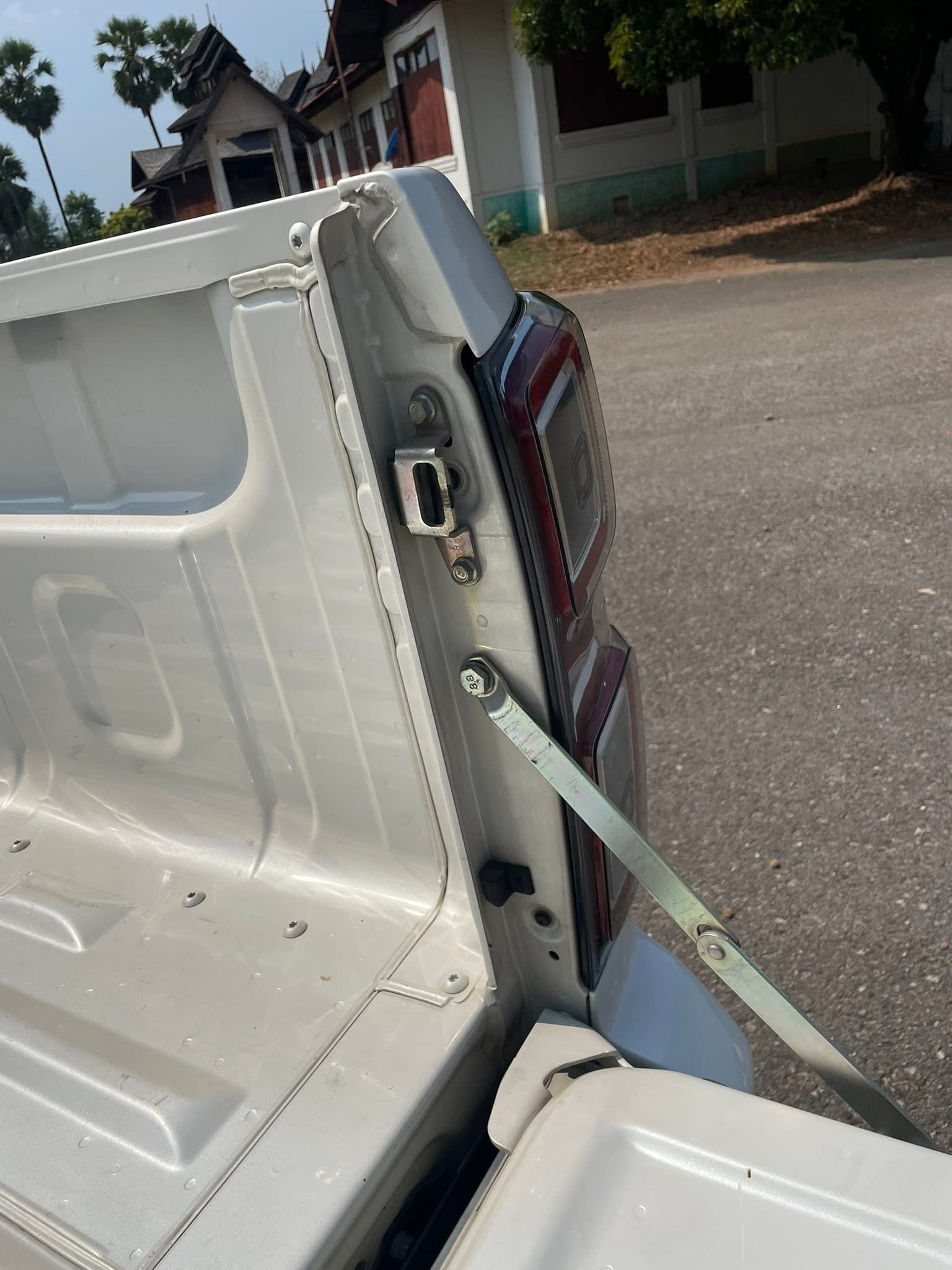 ISUZU D-MAX 1.9 ZP HI-LANDER 4 ประตู ตัวท็อป ปี 2021
