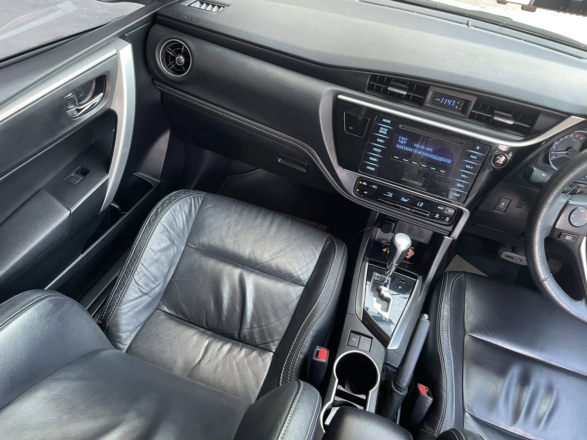 Toyota Altis 1.8 ESport เกียร์ออโต้ ปี 2018