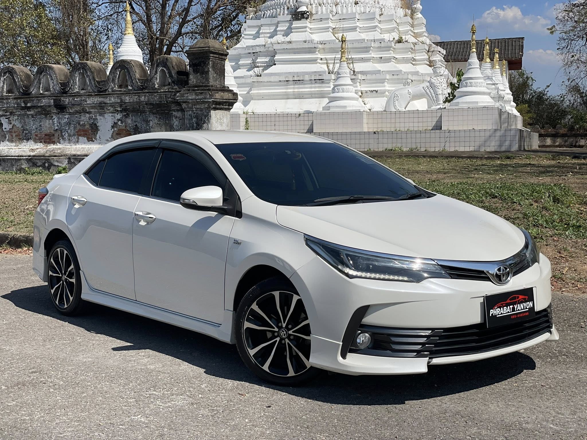 Toyota Altis 1.8 ESport เกียร์ออโต้ ปี 2018