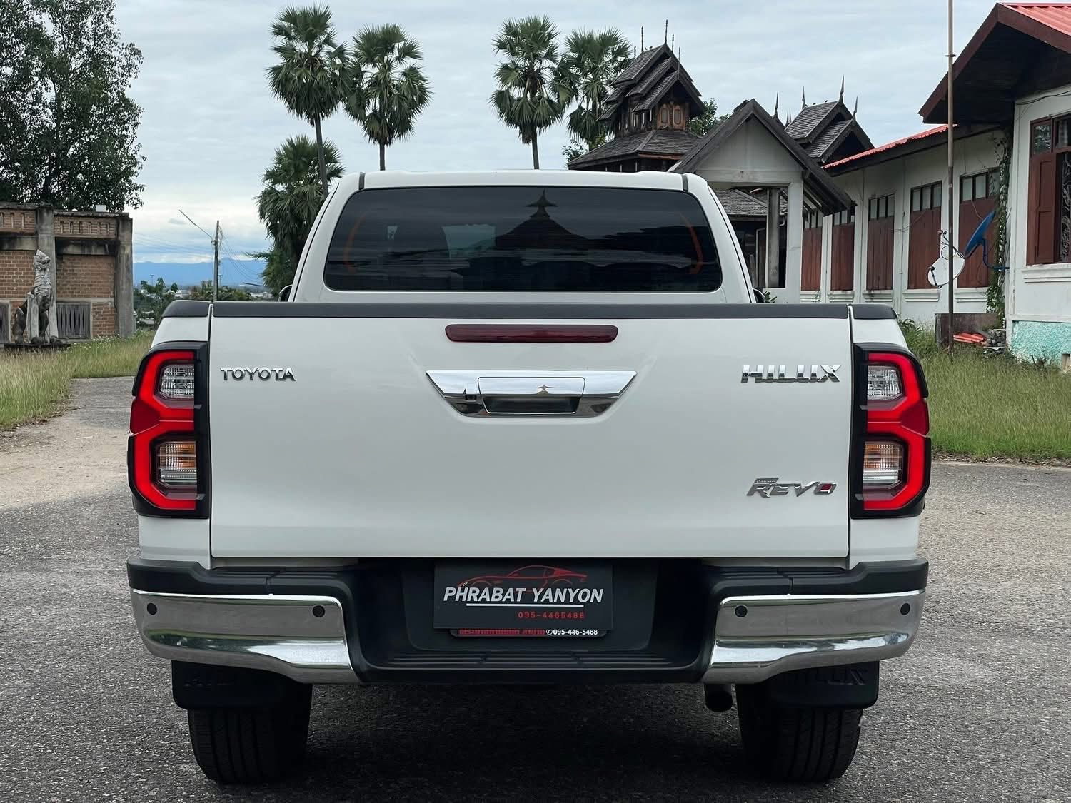โตโยต้า รีโว่ SmartCab 2.4 MID-Prerunner ตัวท๊อป ปี 2022