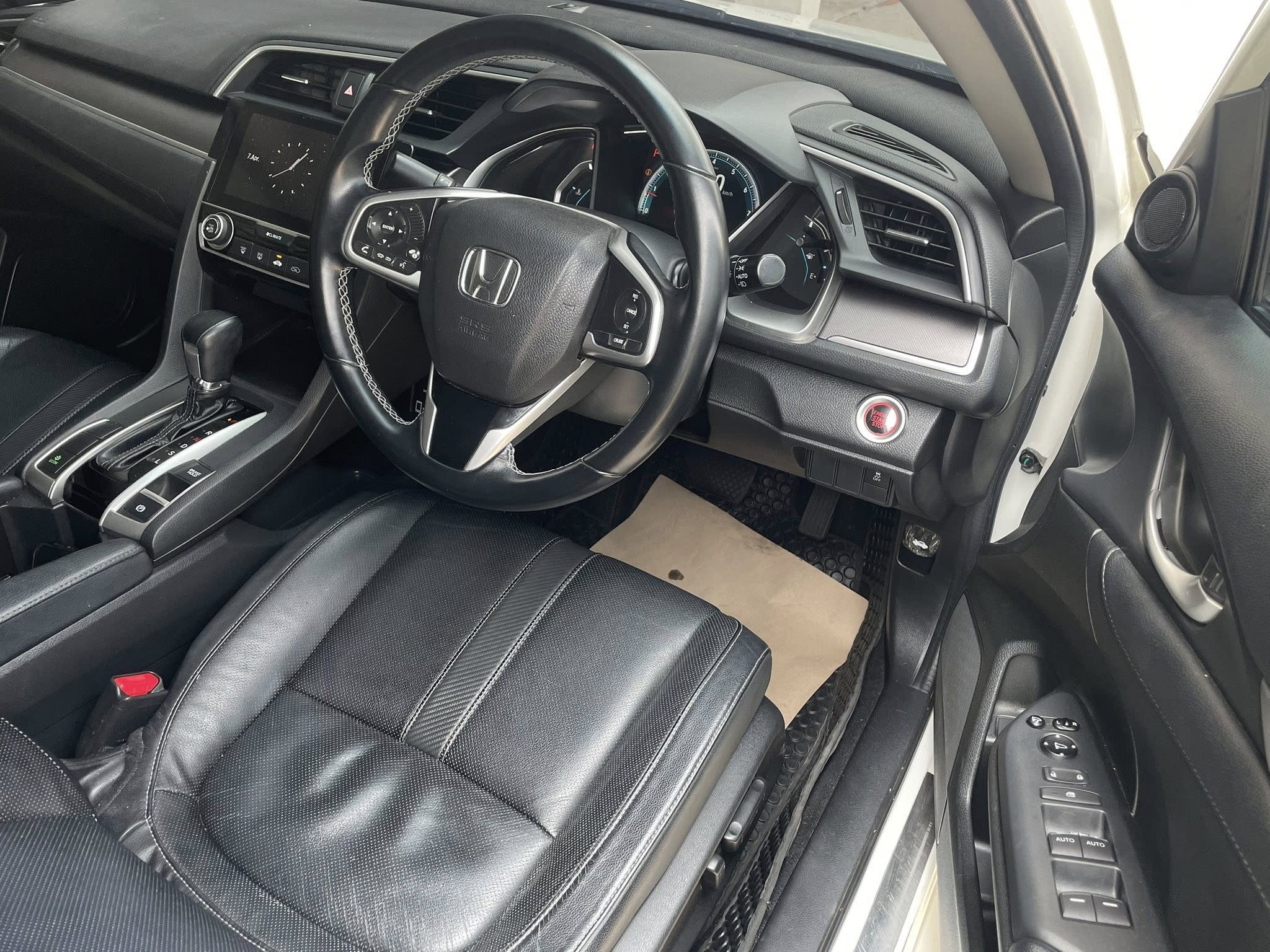 Honda Civic FC 1.8EL AT 2016