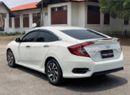 Honda Civic FC 1.8EL AT 2016