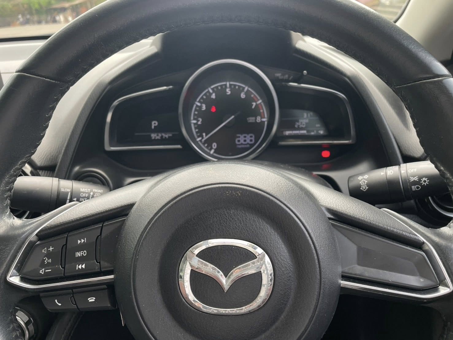 Mazda 2 Sedan 1.3 Hi-Connect AT 2017