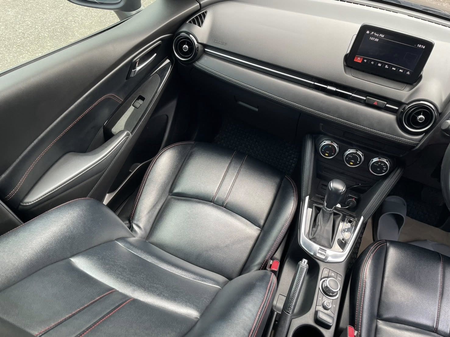 Mazda 2 Sedan 1.3 Hi-Connect AT 2017