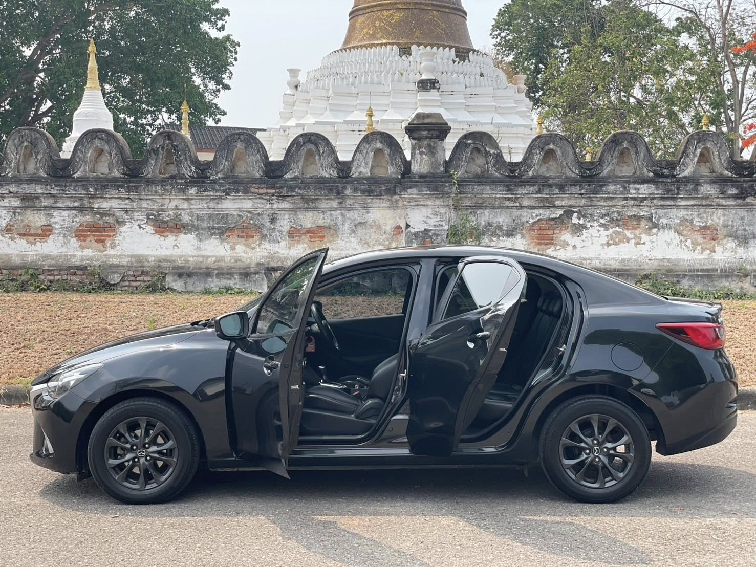 Mazda 2 Sedan 1.3 Hi-Connect AT 2017