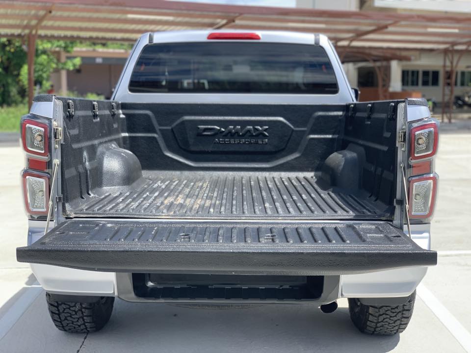 Isuzu AllNew D-Max 3.0 V-Cross Z 4WD SpaceCab M 2022