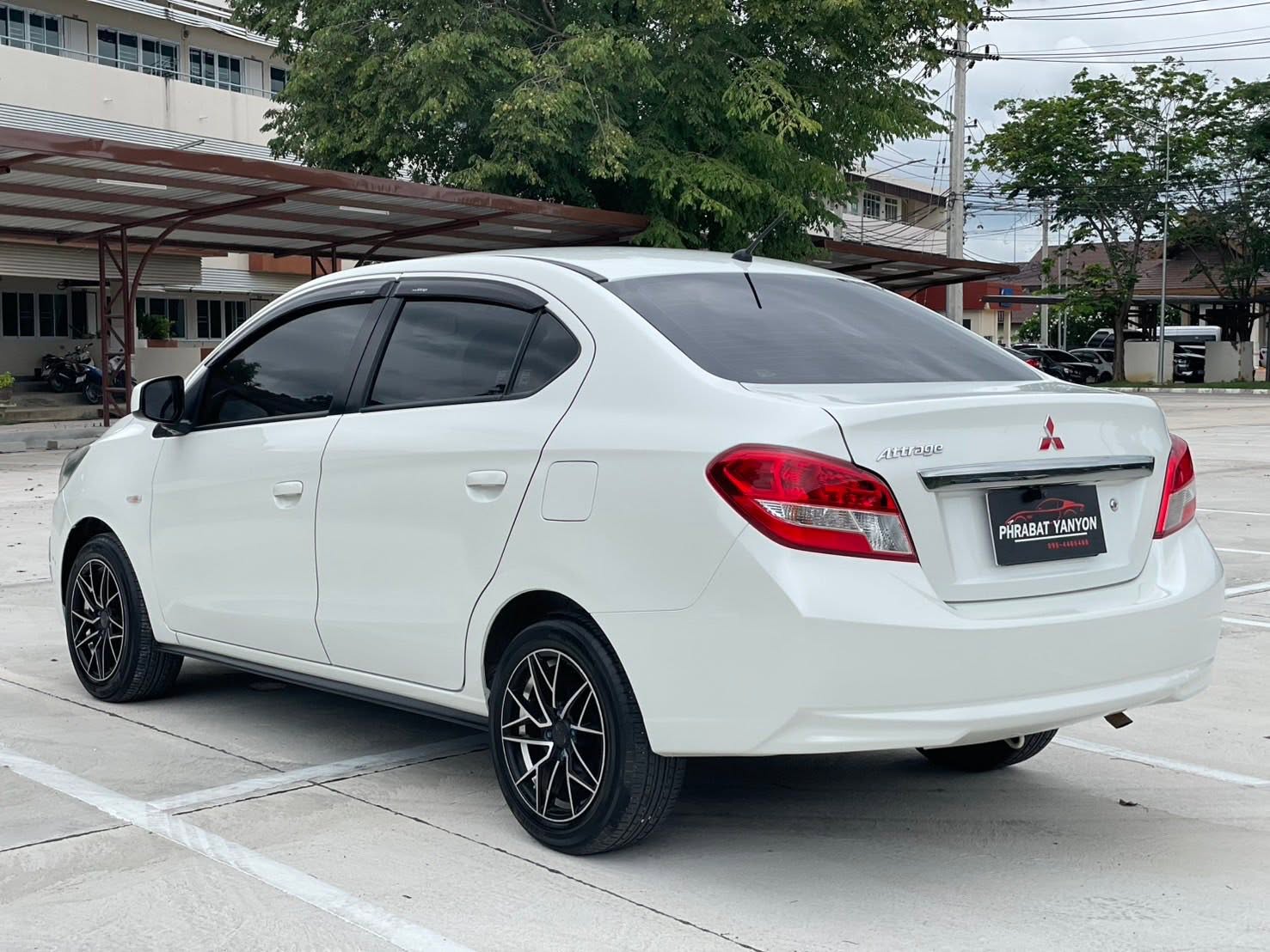 Mitsubishi Attrage 1.2 GLX AT 2019