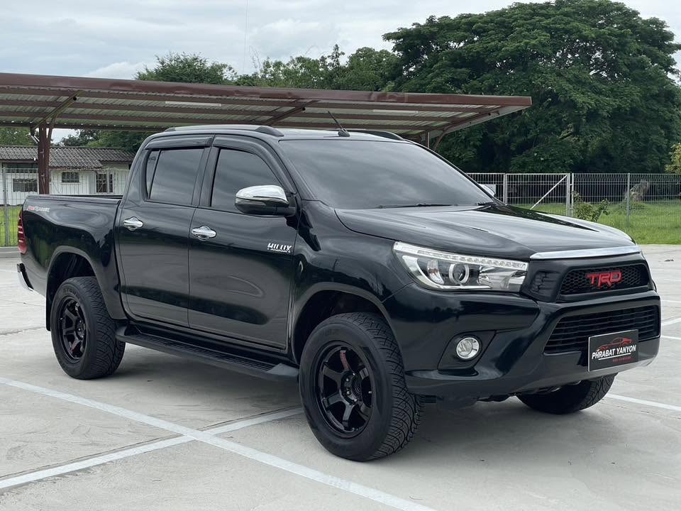 Toyota Revo 2.4 E Plus Prerunner AT 2560