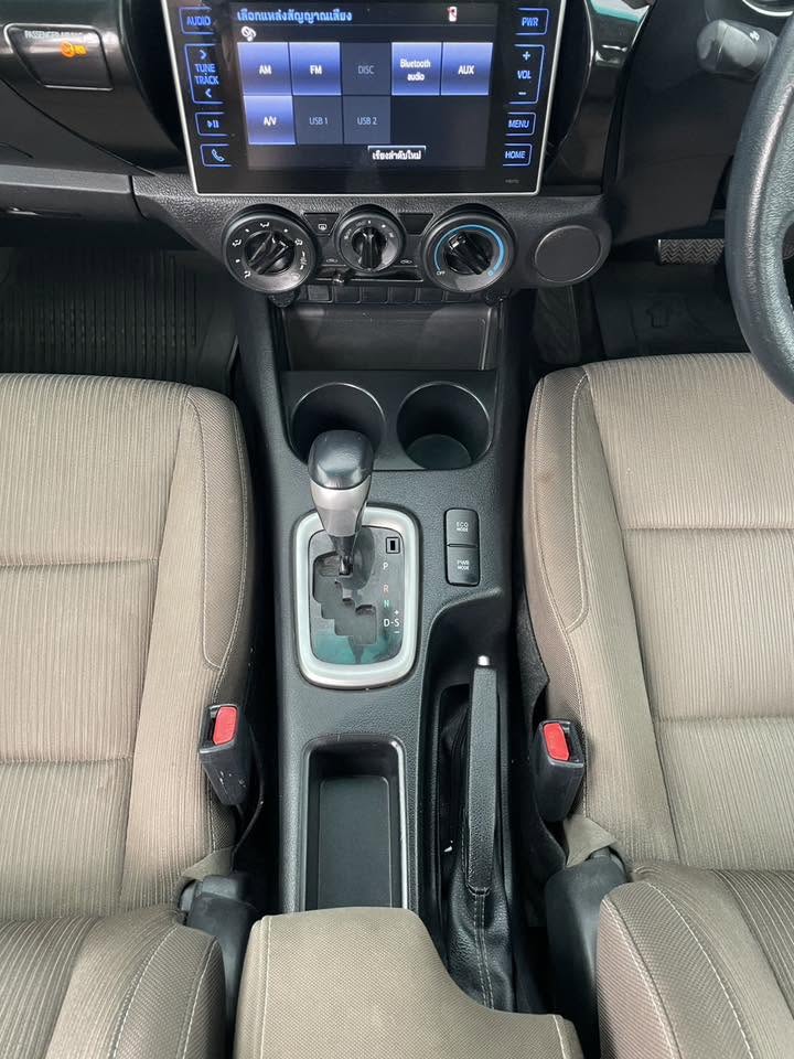 Toyota Revo 2.4 E Plus Prerunner AT 2560