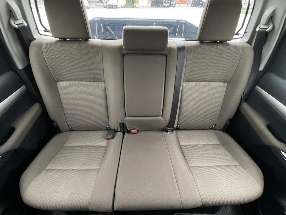 Toyota Revo 2.4 E Plus Prerunner AT 2560
