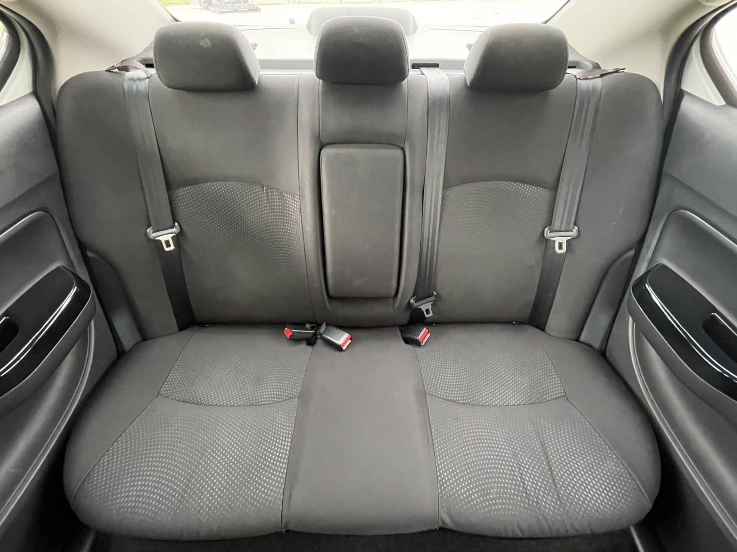 Mitsubishi Attrage 1.2 GLX AT 2019