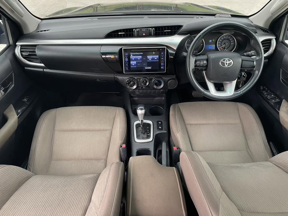 Toyota Revo 2.4 E Plus Prerunner AT 2560