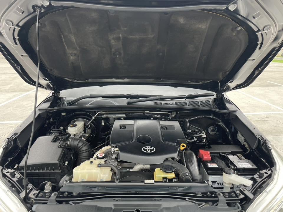 Toyota Revo 2.4 E Plus Prerunner AT 2560