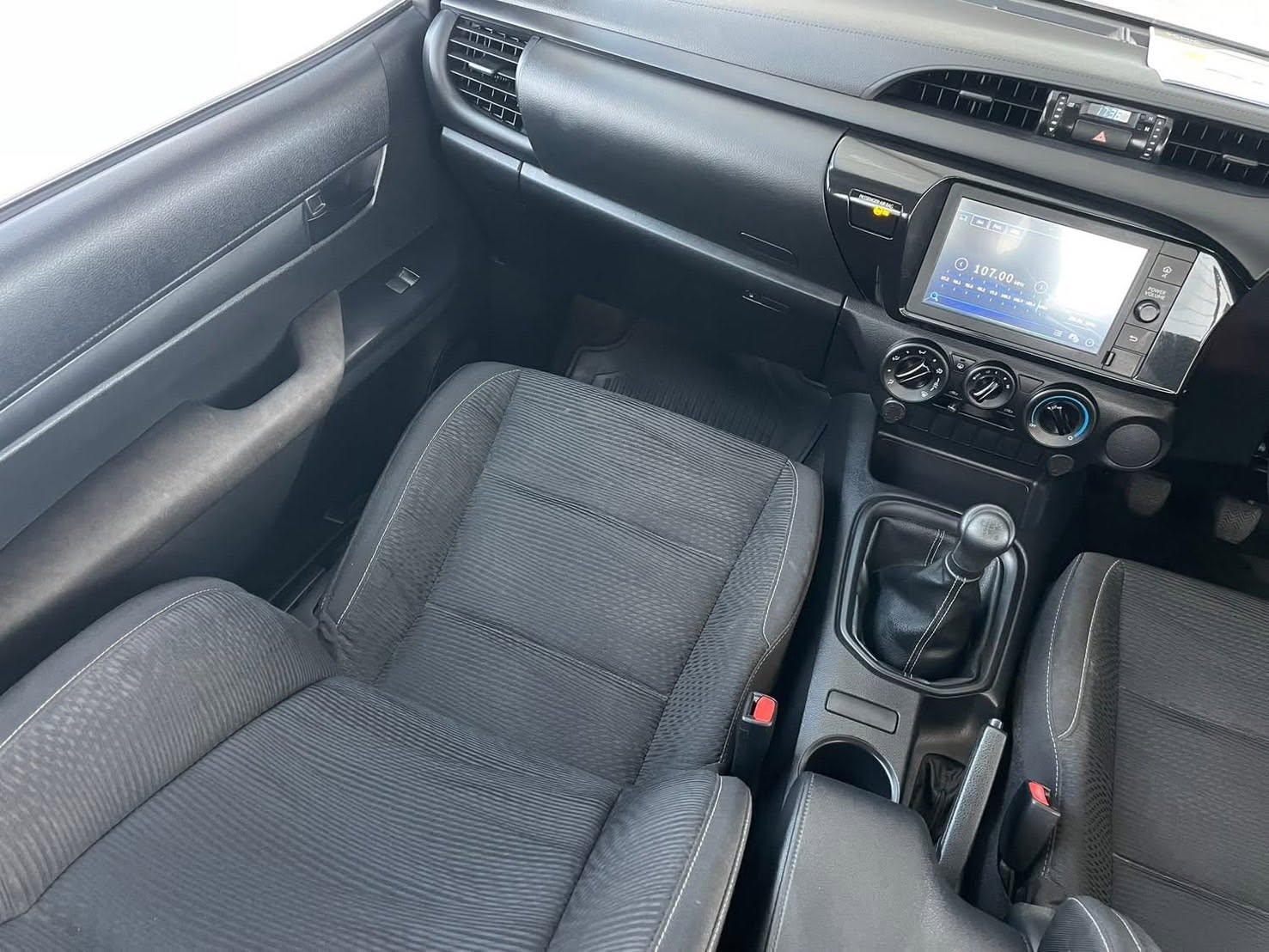 Toyota Revo2.4 ENTRY ZEdition SmartCab MT 2566