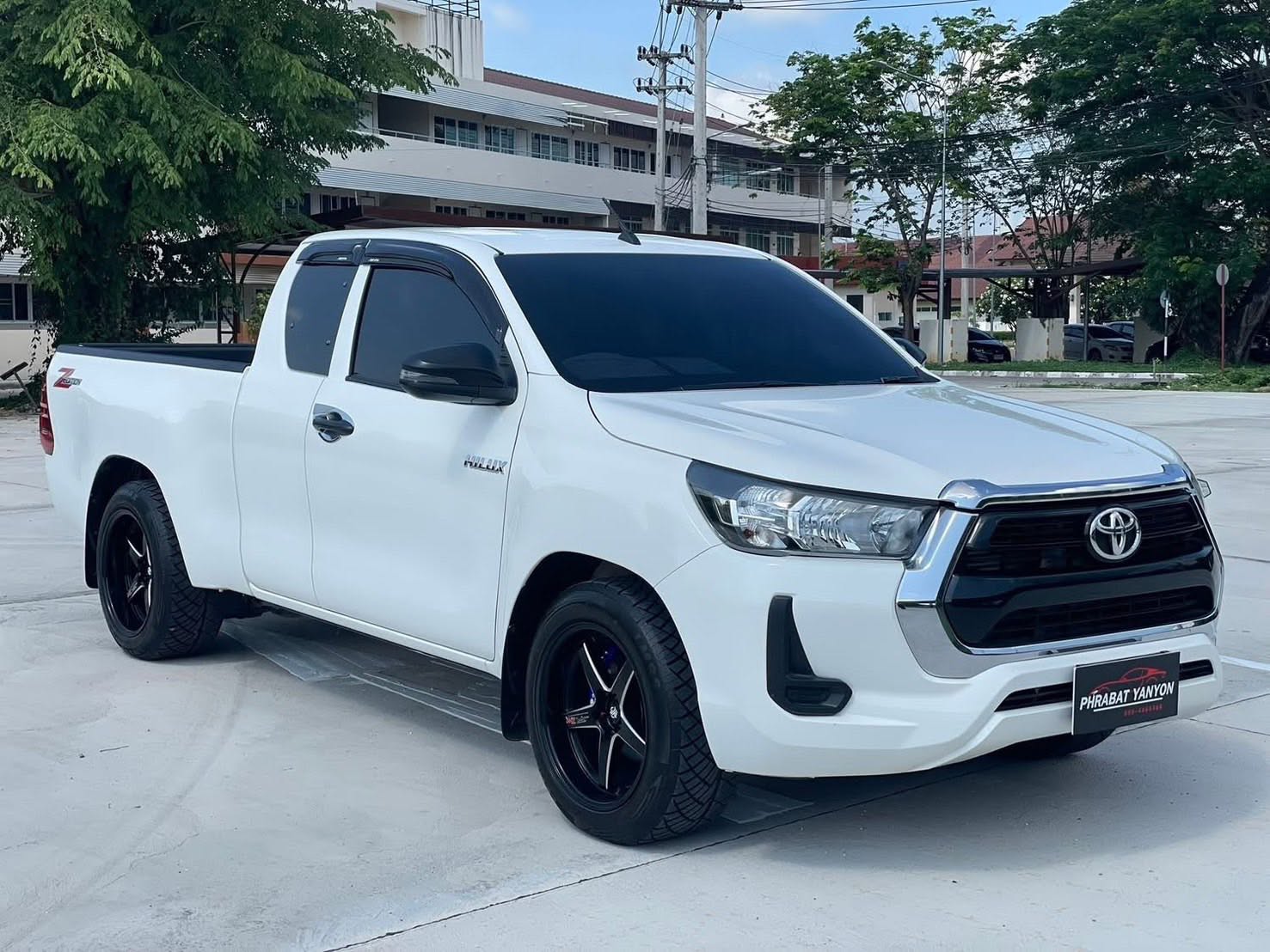 Toyota Revo2.4 ENTRY ZEdition SmartCab MT 2566