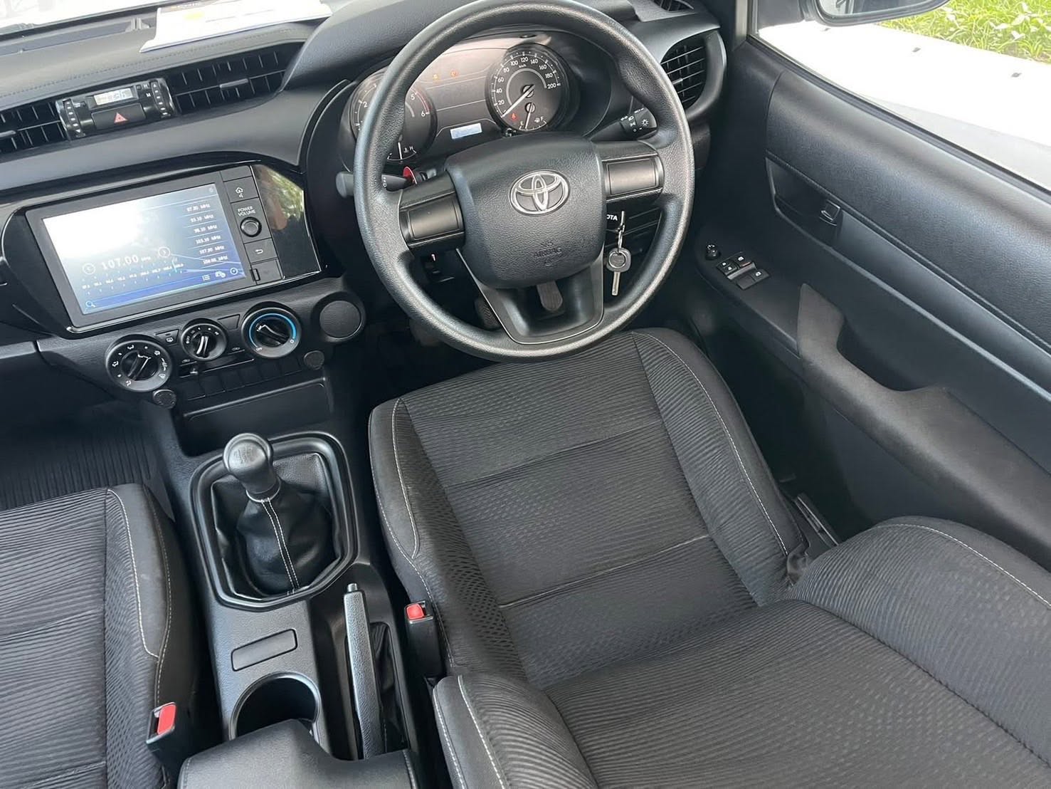Toyota Revo2.4 ENTRY ZEdition SmartCab MT 2566