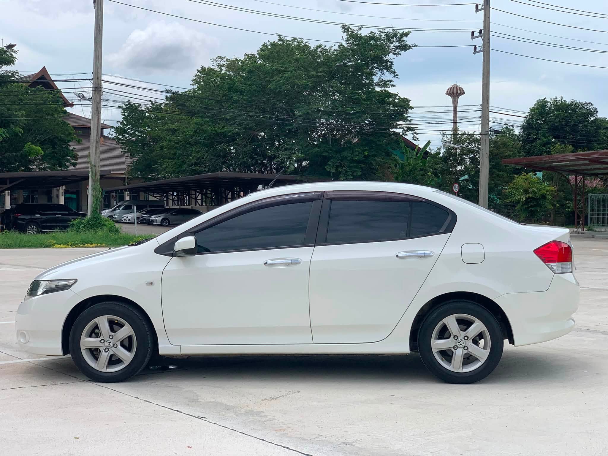 Honda City 1.5V AT 2554