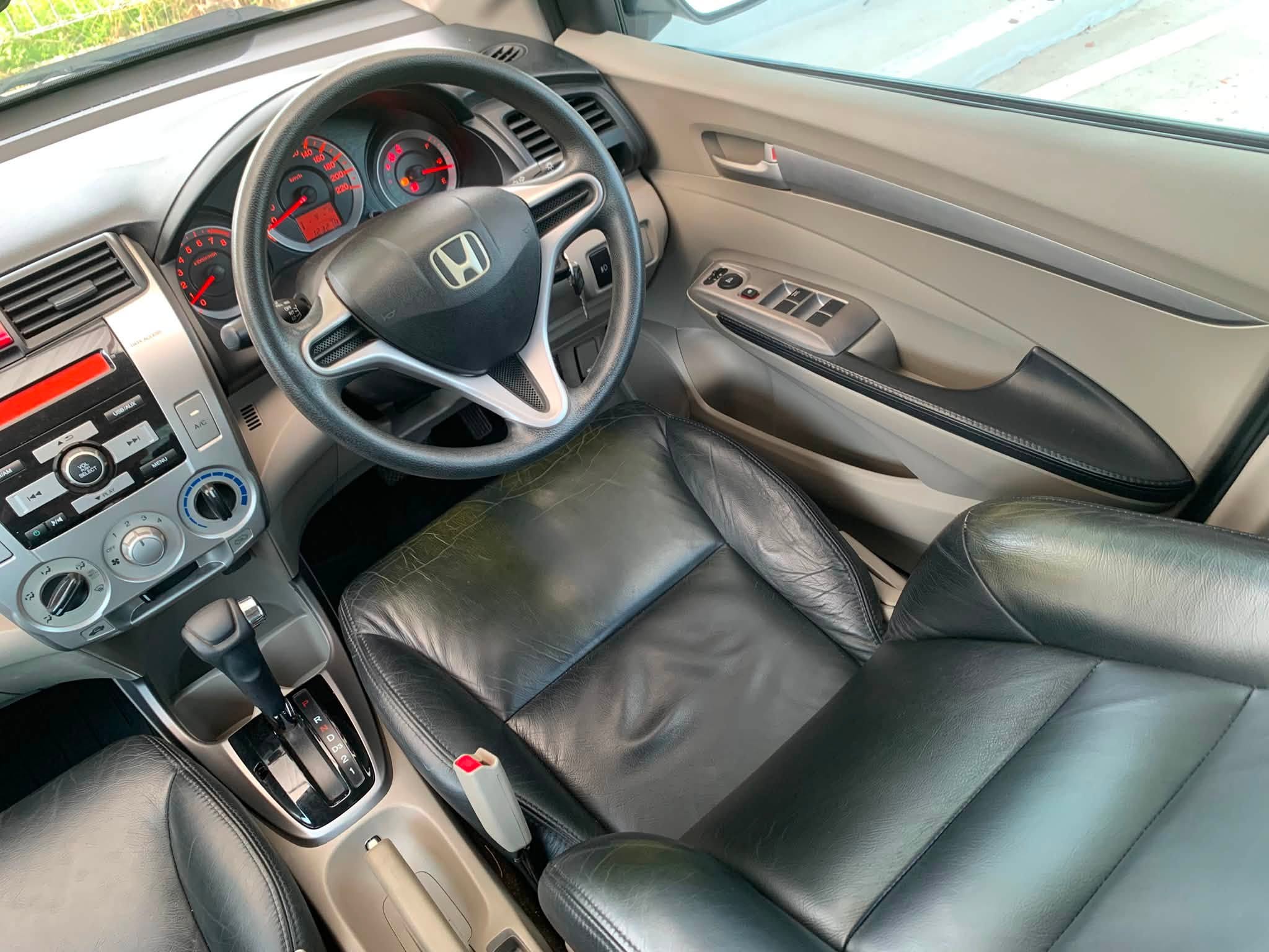 Honda City 1.5V AT 2554